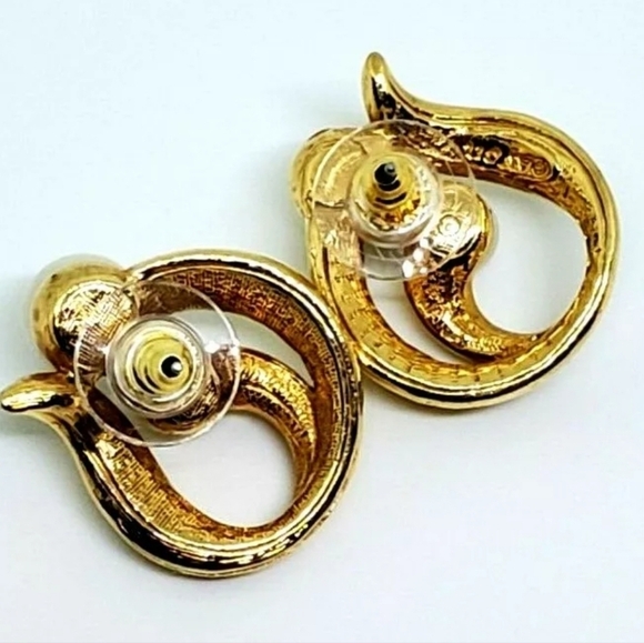 Vintage AVON Modern Elegant Pearl Accent Polished Gold Pierced Earrings - Picture 3 of 5